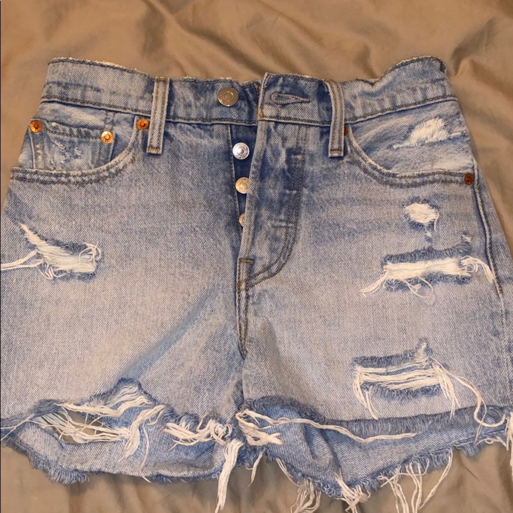 Levi’s shorts